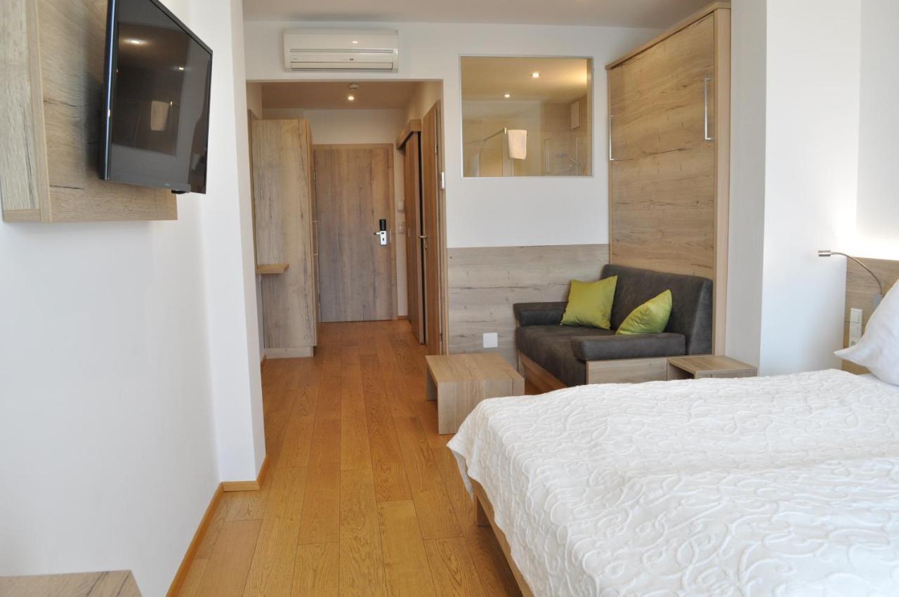 Seehotel Herlinde Подерсдорф-ам-Зе Екстер'єр фото