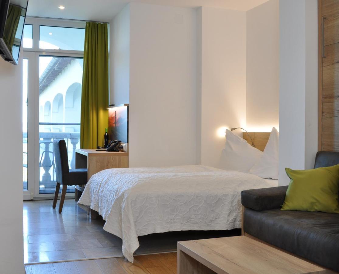 Seehotel Herlinde Подерсдорф-ам-Зе Екстер'єр фото