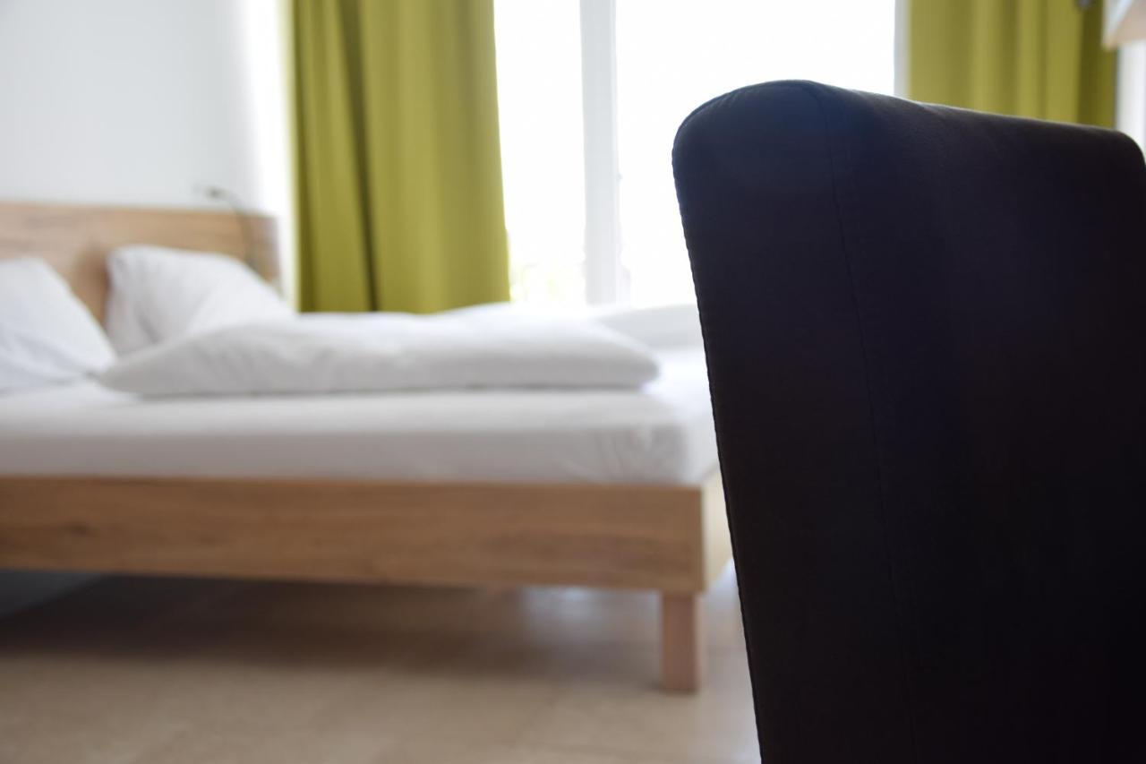 Seehotel Herlinde Подерсдорф-ам-Зе Екстер'єр фото