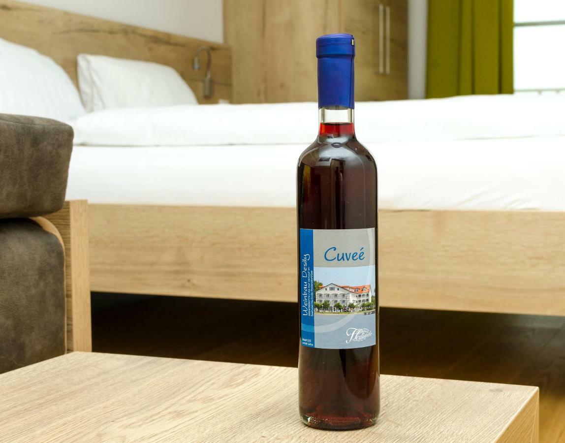 Seehotel Herlinde Подерсдорф-ам-Зе Екстер'єр фото